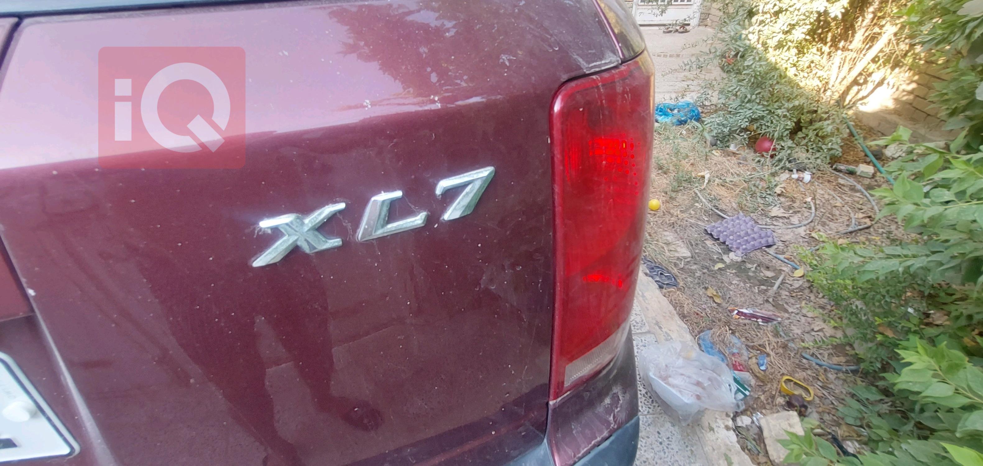 سوزوكي XL7